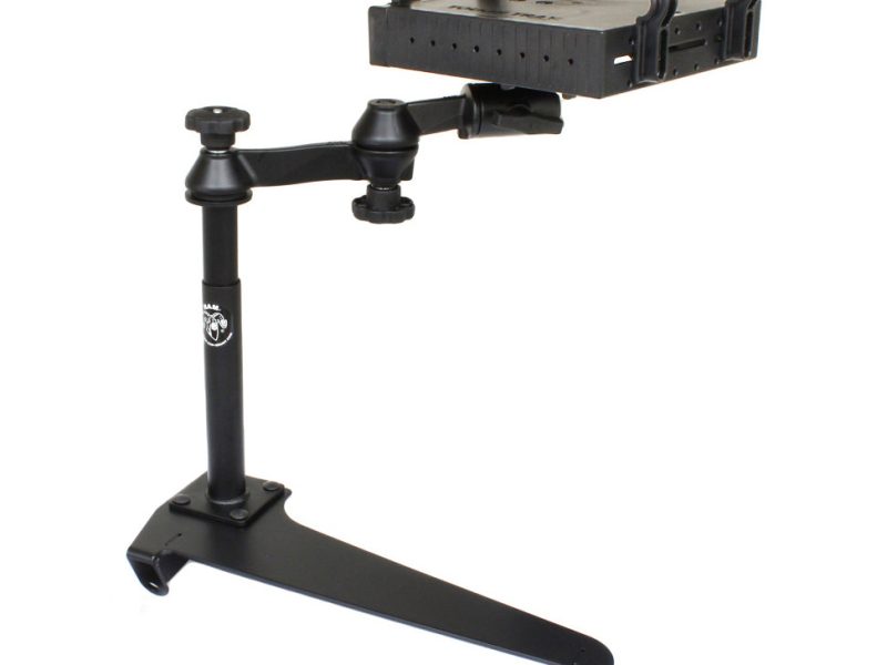 RAM® No-Drill™ Laptop Mount for ’05-08 Toyota Sienna