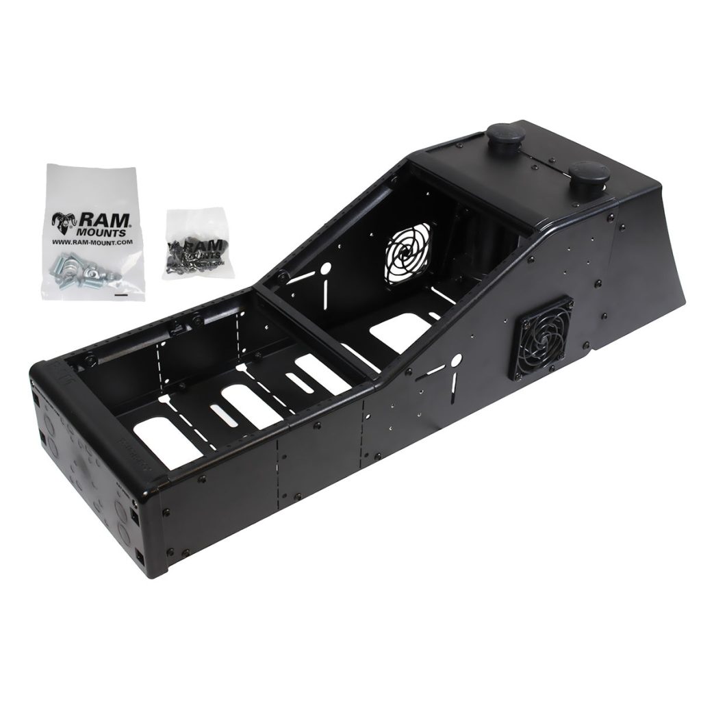RAM® Tough-Box™角控制台，配备福特警用拦截器后整流罩